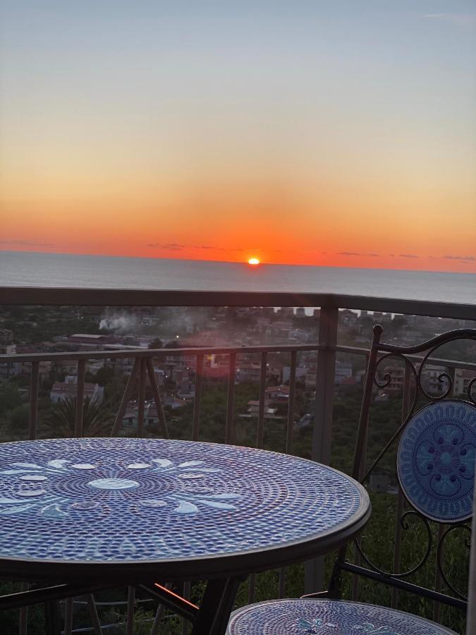 B&B Il Tramonto Capo dʼOrlando Buitenkant foto
